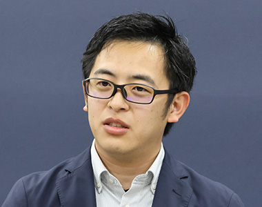小山 葵生 様